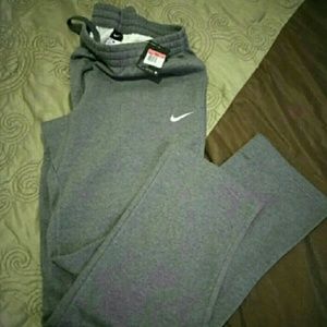 Nike sweatpants NWT